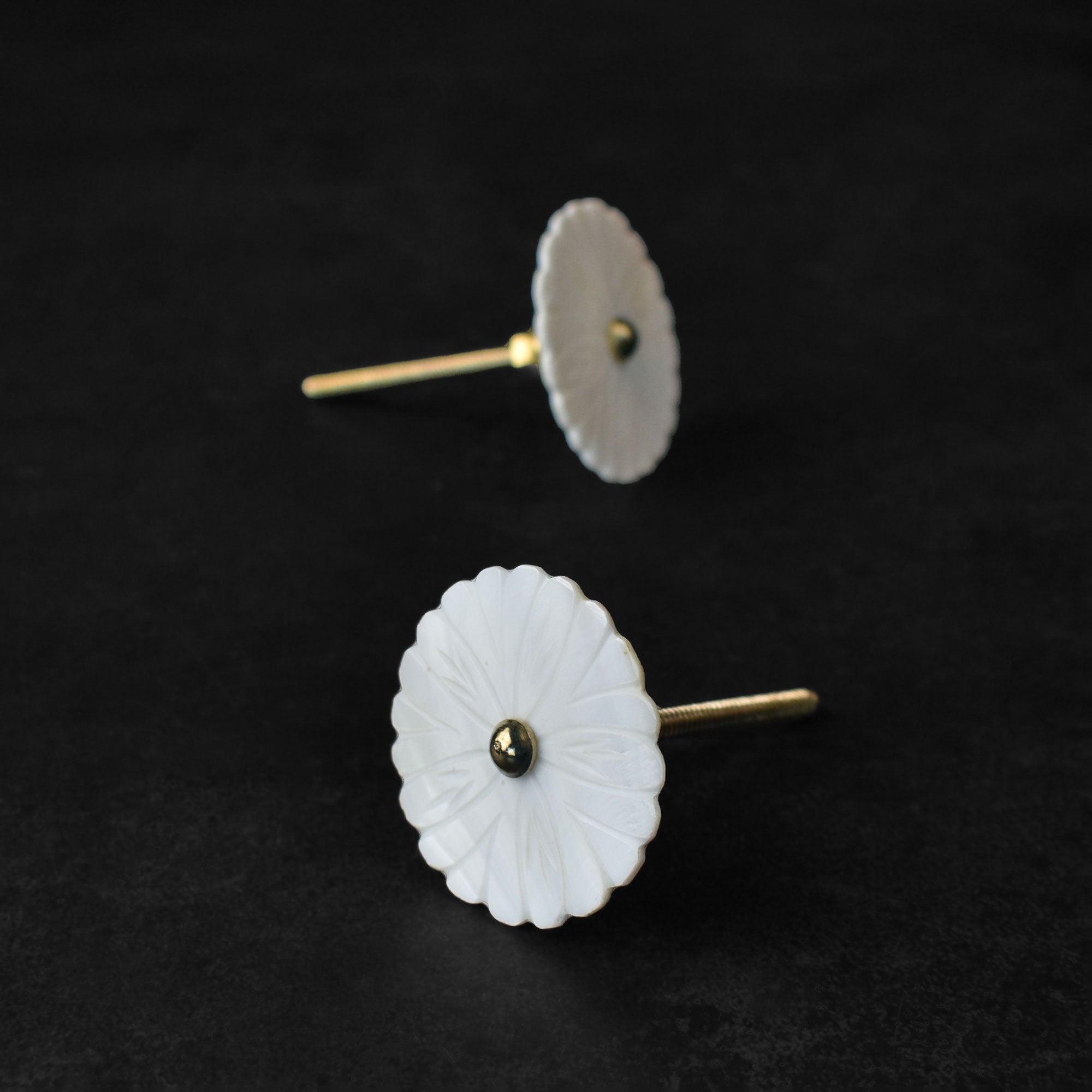 Celestielle Mother of Pearl Flower Cabinet Knob