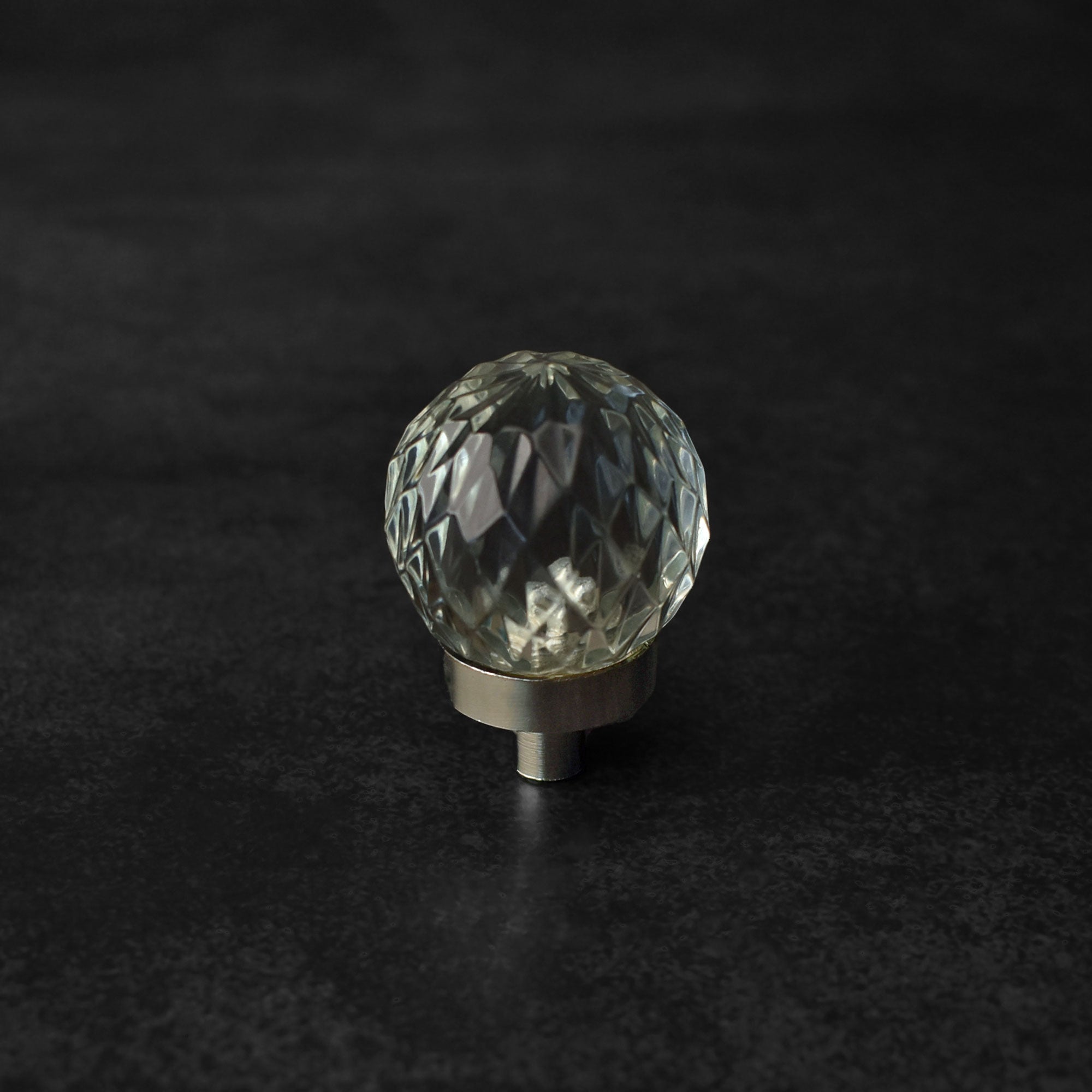 Gauravi Diamond Cut Glass Cabinet Door Knob and Pull