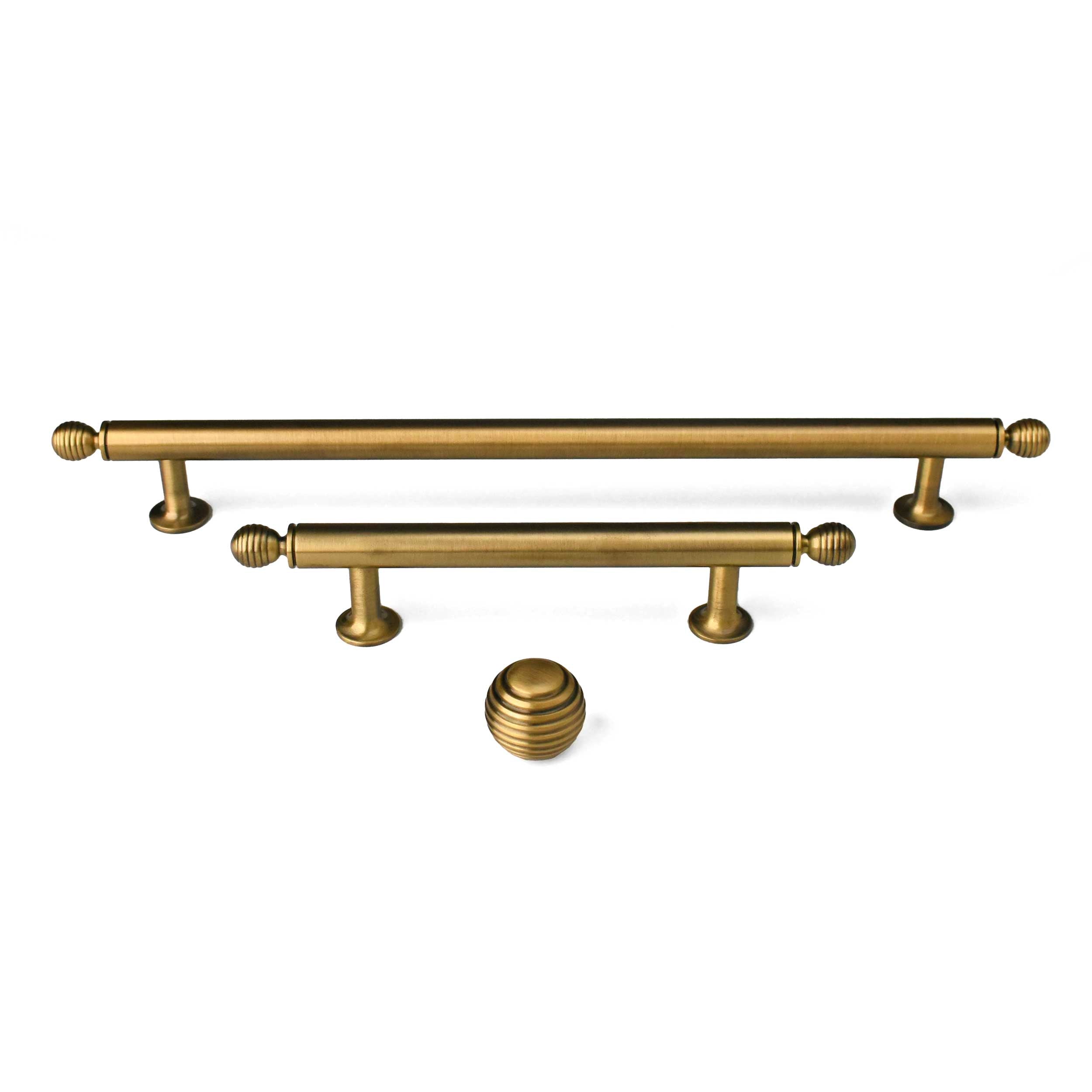 Torsade Antique Brass Cabinet Drawer Knob and Handle
