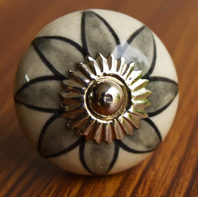 Campanula Grey Flower Ceramic Knob Pull