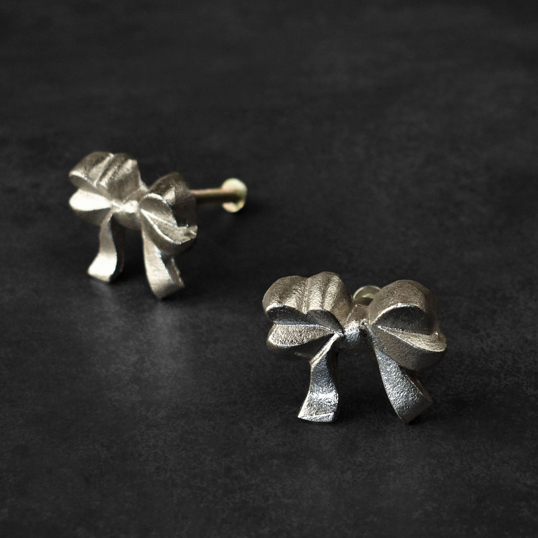 Calantha Silver Bowtie Drawer Knob