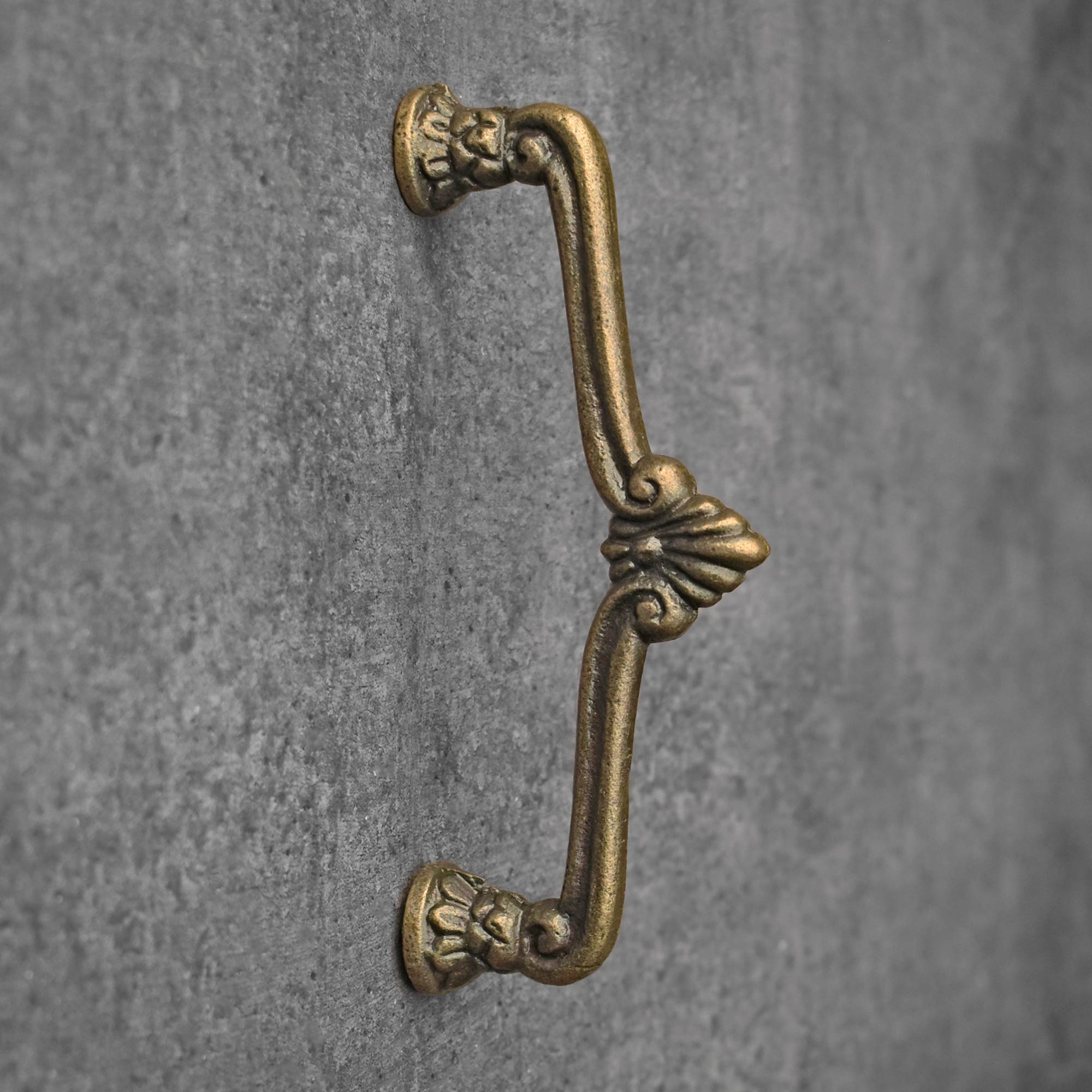 Aruba Antique Cabinet and Cupboard Door Handle