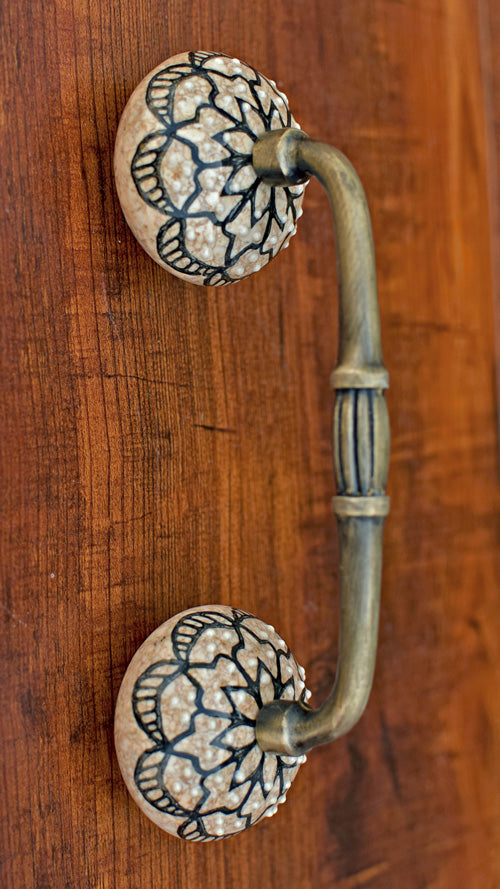 Spokane Crackled Ceramic Knob Antique Door Handle and Pull