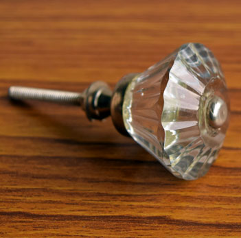 Ahir Diamond Cut Glass Cabinet Door Knob and Pull
