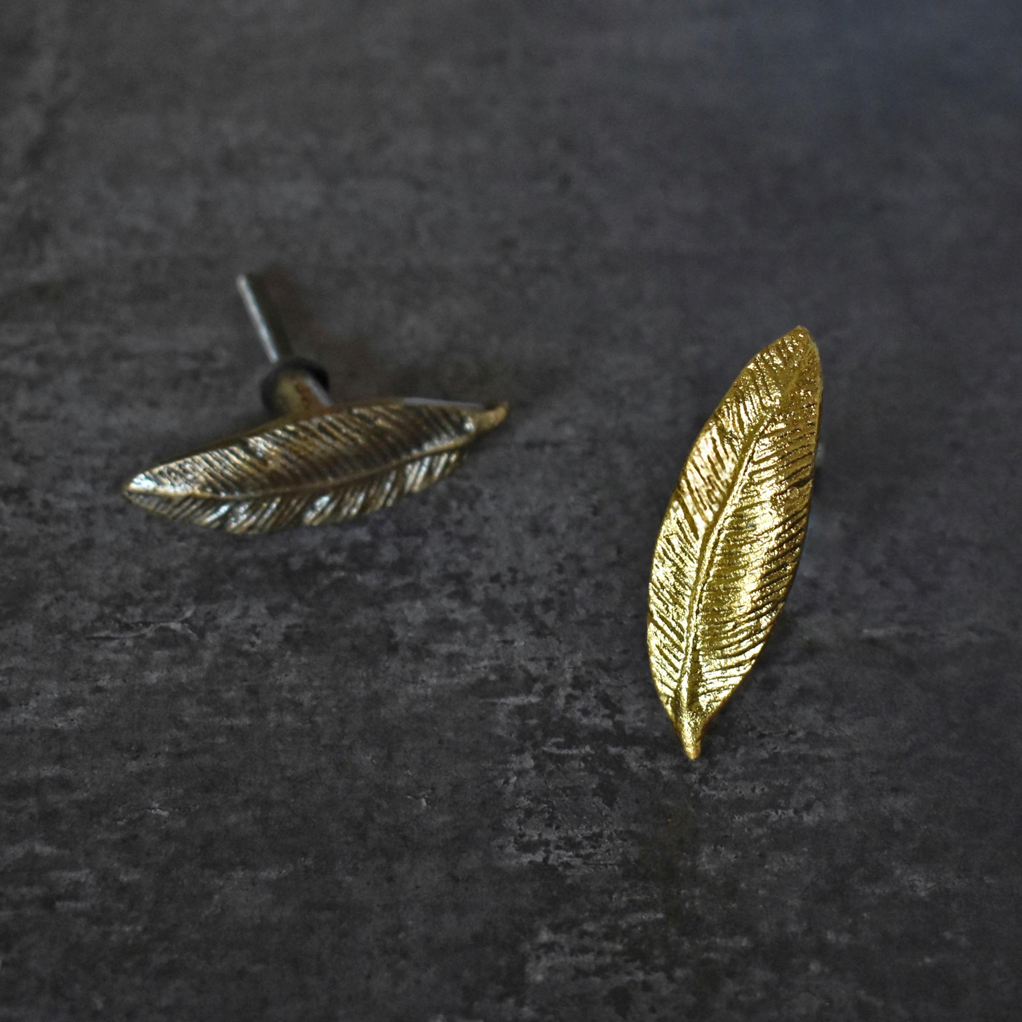 feather cabinet knobs