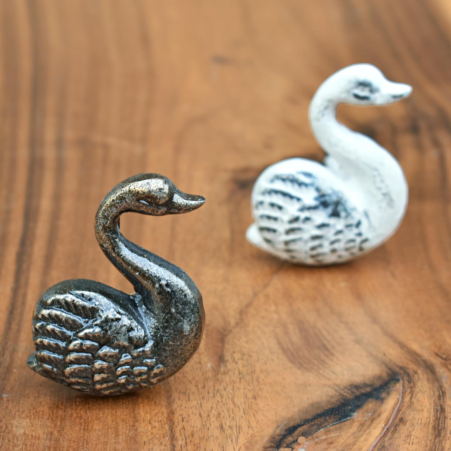 Flutter Swan Dresser Wardrobe Knob