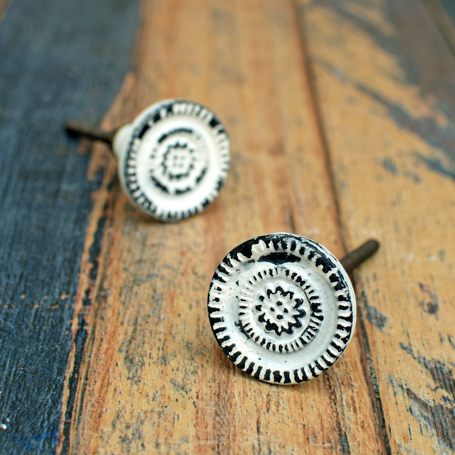 Chantilly Shabby Chic Metal Cupboard Knob