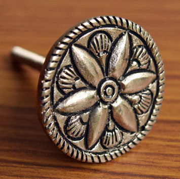 Kadambari Silver Cupboard Drawer Knob