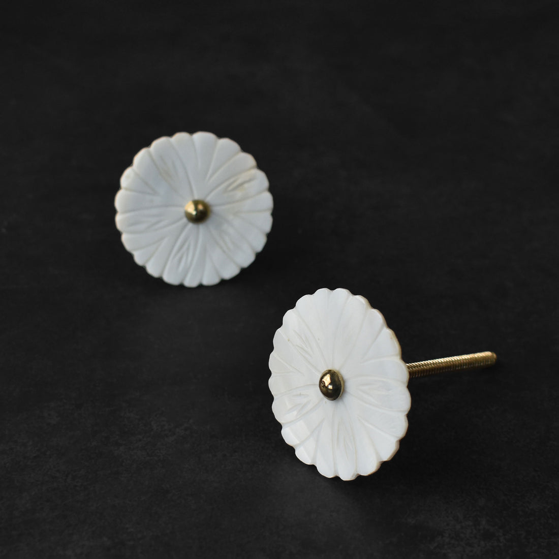 Celestielle Mother of Pearl Flower Cabinet Knob