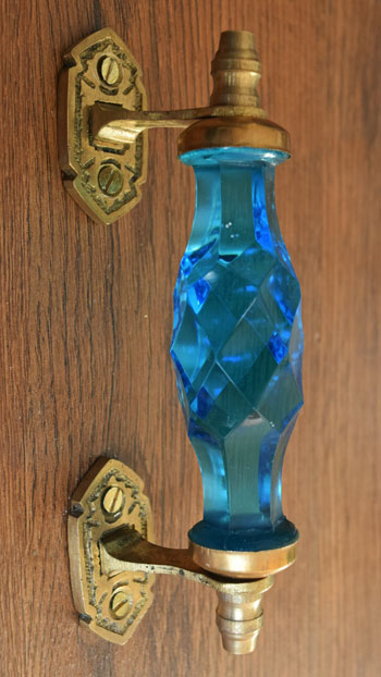 Aktobe Blue Glass Brass Cabinet and Drawer Handle