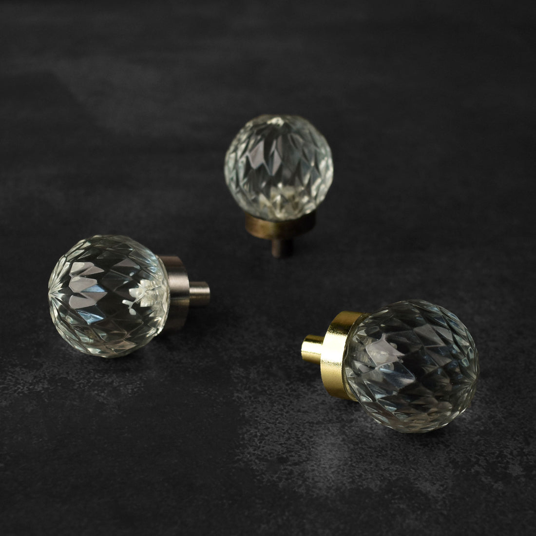 Gauravi Diamond Cut Glass Cabinet Door Knob and Pull