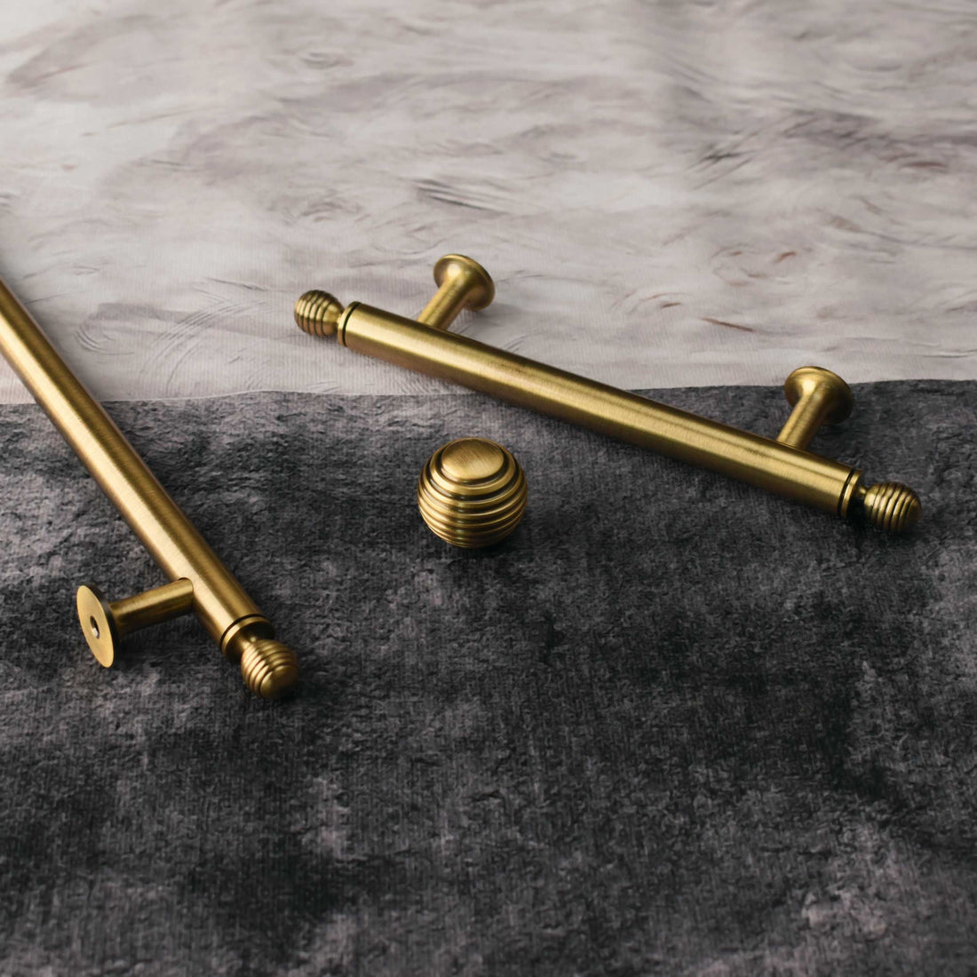 Torsade Antique Brass Cabinet Drawer Knob and Handle