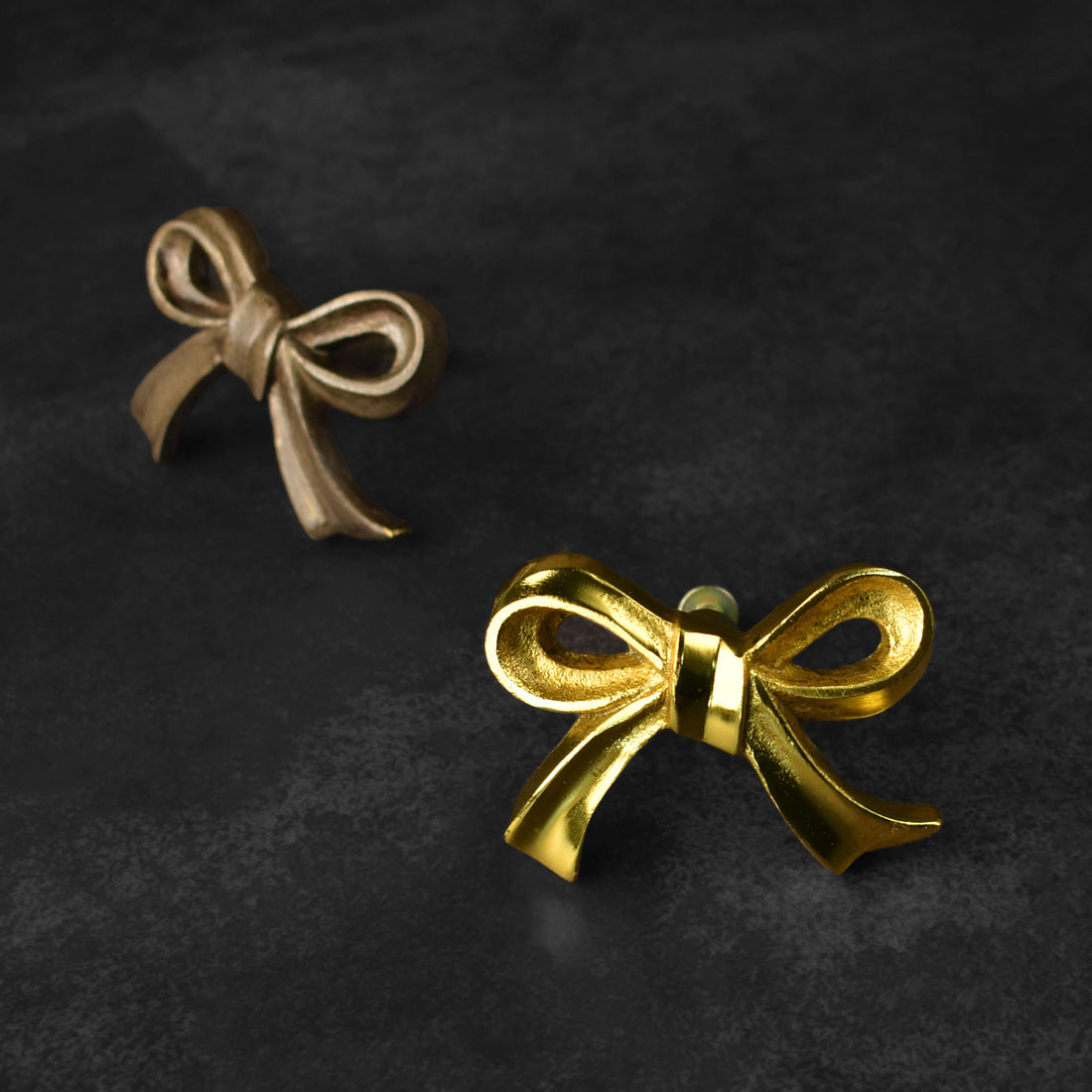 Ruban Royale Bow Cabinet Drawer Knob and Pull