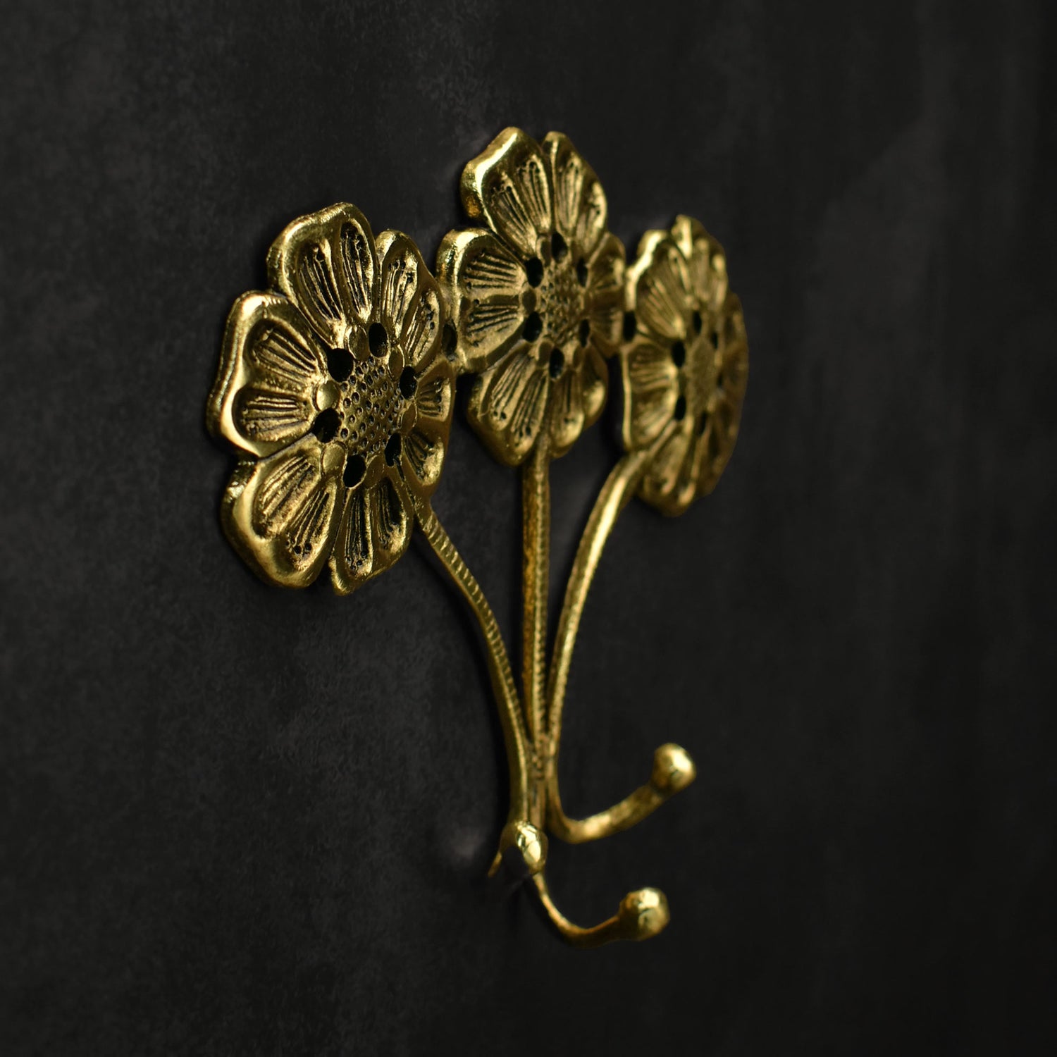 Gulzar Gold Flowers Keys Hook Hanger