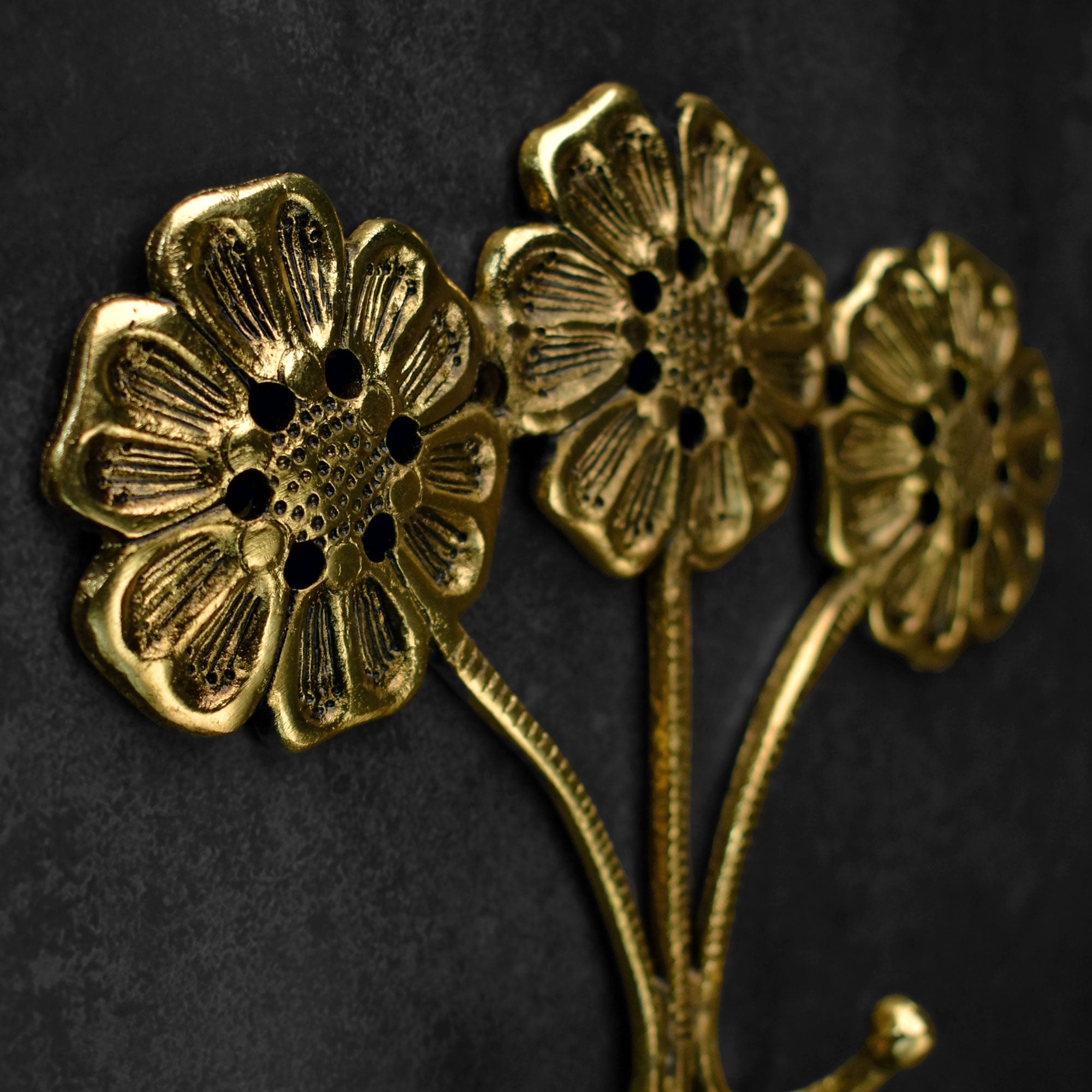Gulzar Gold Flowers Keys Hook Hanger