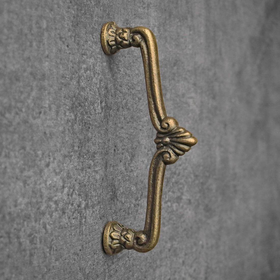 Aruba Antique Cabinet and Cupboard Door Handle