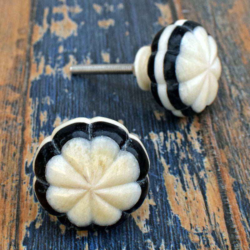 Nargis Black and White Bone Kitchen Cabinet Dresser Knob