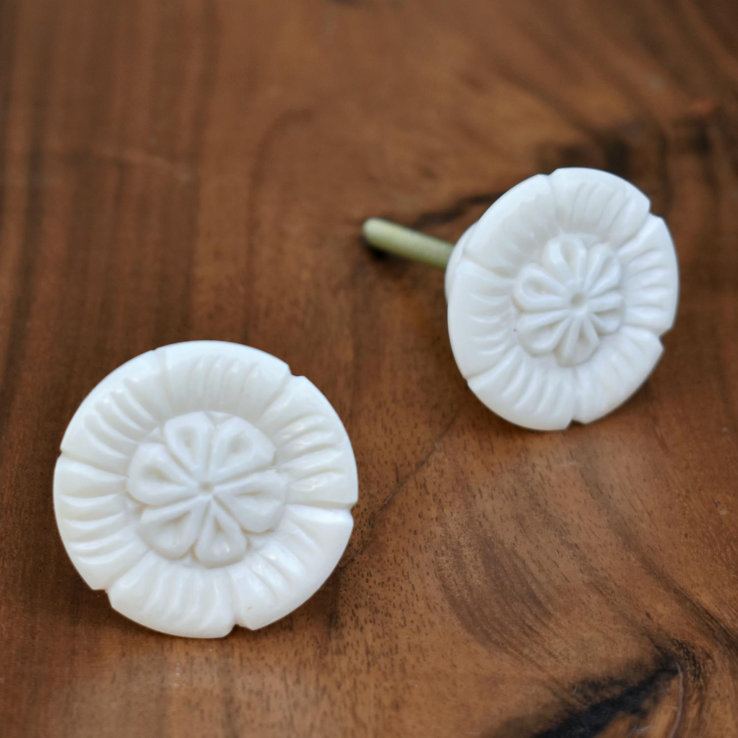 Pansy Bone Cabinet Dresser Knob