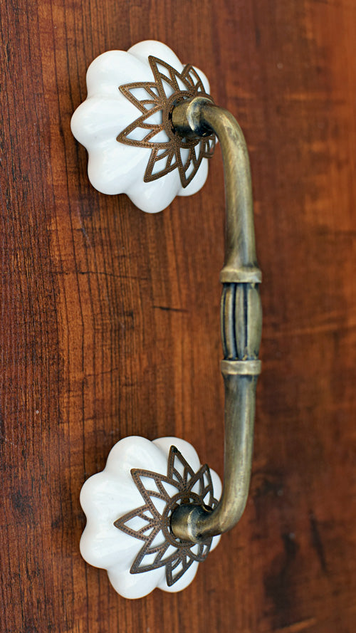 Oregon Filigree White Melon Ceramic Knob Antique Door Handle