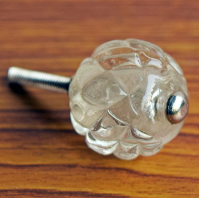 Kirwani Apple Glass Cabinet Door Knob and Pull