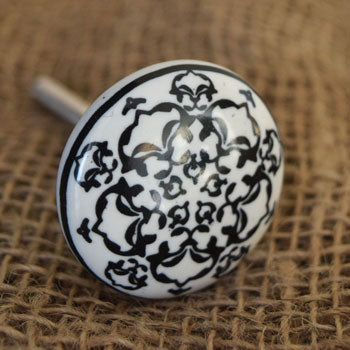 Noir Botanicals Ceramic Cabinet Knob and Drawer Pull