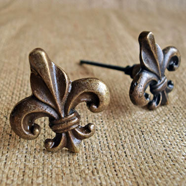 Elsie Fleur De Lis Metal Cabinet Knob