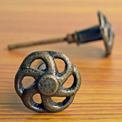 Elio Vintage Metal Cabinet Drawer Knob