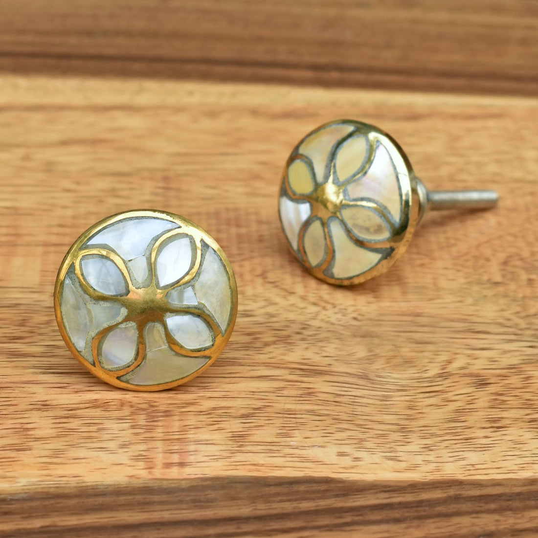 Shirui Mother of Pearl Brass Cabinet Knob