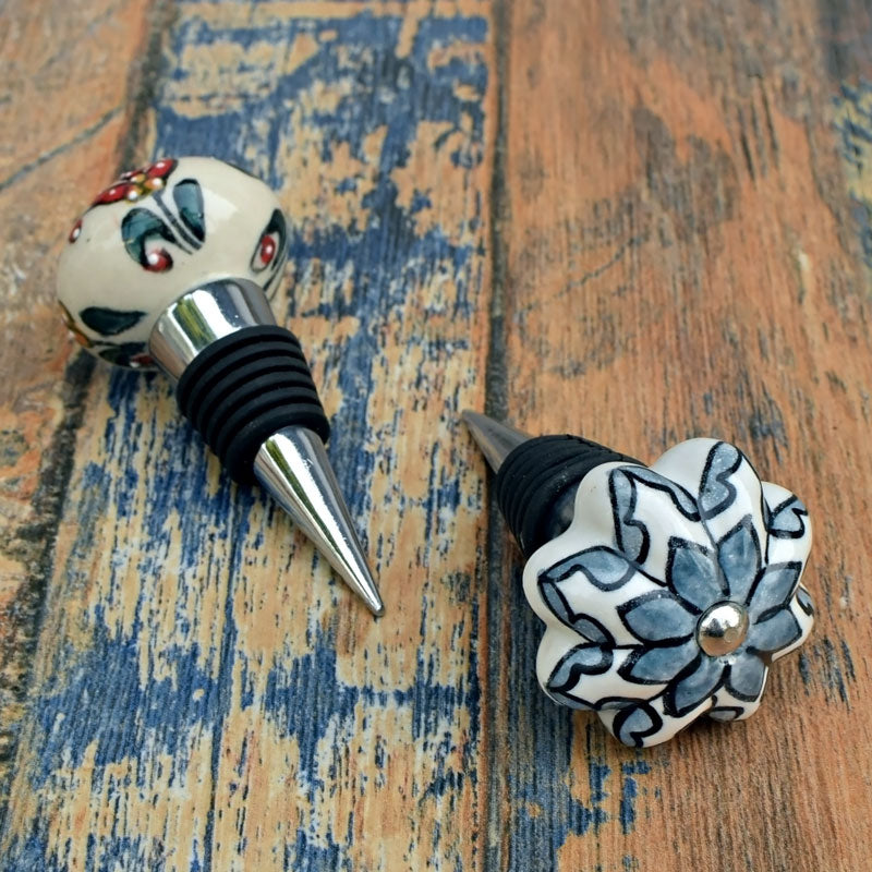 Viognier Grey Floral Wine Bottle Stopper